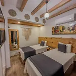 Faralya Misafir Evi