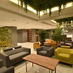 Green Palace Suite Hotel