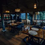 Montana Suite Bungalows