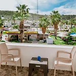 Pia Butik Otel Sigacik