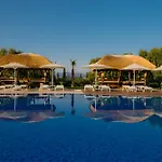 Bellazure Hotel