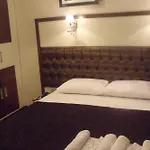 Gloria Tibi Hotel