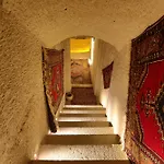 Safran Cave Hotel