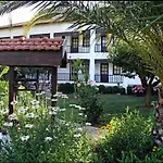 Villa Rhapsody Pension