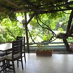 Maviev Otel