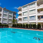 New Garden Hotel Side