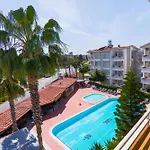 New Garden Hotel Side