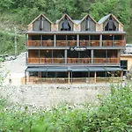 Oezden Bungalow