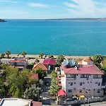 Akbuek Tas Otel
