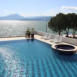Kaunos Hotel