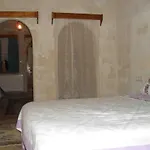 Jerveni Cave Hotel