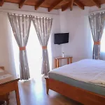 Alacati Leylak Hotel