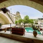 Capp Royal Cave Hotel