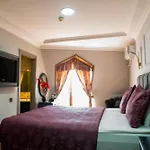 Hotel Daphne