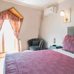 Hotel Daphne