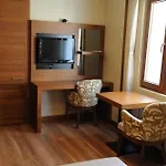 Izmit Saray Hotel