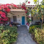 Kefi Beach & Suites