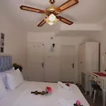 Papermoon Hotel & Apartments