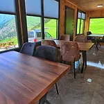 Yuece Suite