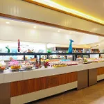 Crystal Admiral Resort Suites & Spa