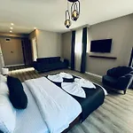 Treekos Suite Hotel Istanbul Airport