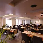 Sennacity Hotel