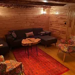 Bizim O\'Ra Kueme Evleri & Bungalov