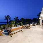 Navalia Hotel