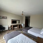 Alya Teras Otel