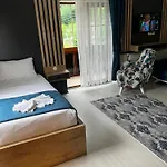 Mego Suite Otel