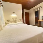Medusa House Butik Hotel