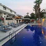 Tonoz Beach Hotel