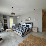Suna Summer House