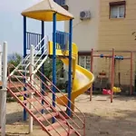 Deniz Manzarali, Havuzlu Ve Bahceli Triplex Villa