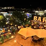 Nomads Cave Hotel & Rooftop