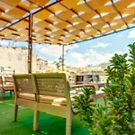 Nar I Ask Cave Hotel