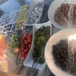 Emirhan Guesthouse & Suites