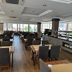 Side Golden Rock Hotel&Spa