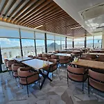 Baypark Hotel & Spa