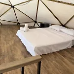 Otelox Sinap Oezel Havuz Ve Jakuzili Glamping