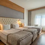 Parion Hotel