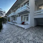 Palm Beach Hotel