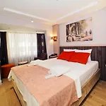Premium Hotel Old City