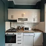 Waterfront Villa By The Tram - Private Terrace With Dome & Golden Horn View In Fatih
