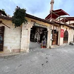 Tokmak Konukevi