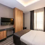 The Nirvanas Hotel