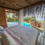 Seaview Faralya