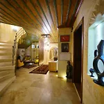 Balloon Cave Hotel