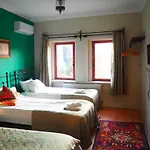 Nomads Cave Hotel & Rooftop
