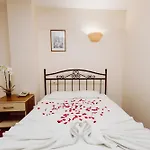 Ozalp Han Hotel